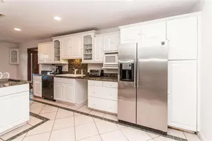 2732 NE 10th St, Pompano Beach, FL 33062 - Photo 28