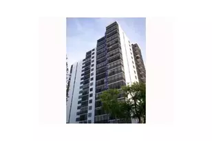 20100 W Country Club Dr, Aventura, FL 33180 - Photo 2