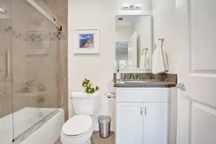 1733 NE 38th St, Oakland Park, FL 33334 - Photo 38