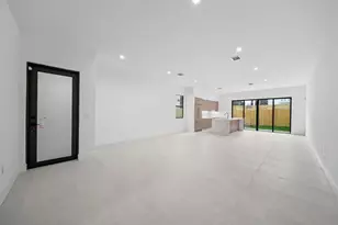 3235 Percival Ave, Miami, FL 33133 - Photo 2