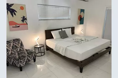 720 NE 17th Ct, Fort Lauderdale, FL 33305 - Photo 6