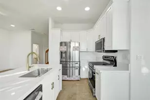 5029 SW 37th Ave, Fort Lauderdale, FL 33312 - Photo 4