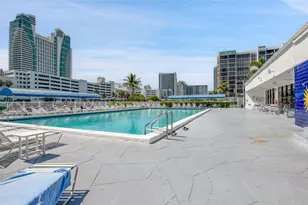 600 Parkview Dr, Hallandale Beach, FL 33009 - Photo 38