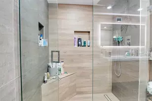 600 Parkview Dr, Hallandale Beach, FL 33009 - Photo 28