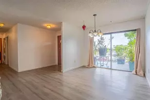 550 NW 214th Unit, Miami Gardens, FL 33169 - Photo 4