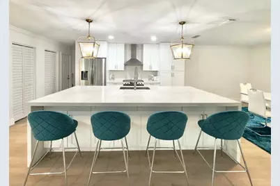 27153  Edenbridge Ct, Bonita Springs, FL 34135 - Photo 4