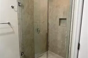 2911 Cascada Isle Way, Hollywood, FL 33024 - Photo 18