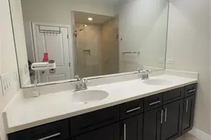 2911 Cascada Isle Way, Hollywood, FL 33024 - Photo 16