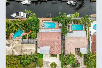 1700 SW 5th Ct, Fort Lauderdale, FL 33312 - Photo 2