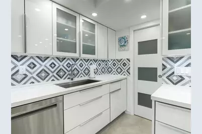 2850 N Palm Aire Dr, Unit #601, Pompano Beach, FL 33069 - Photo 12