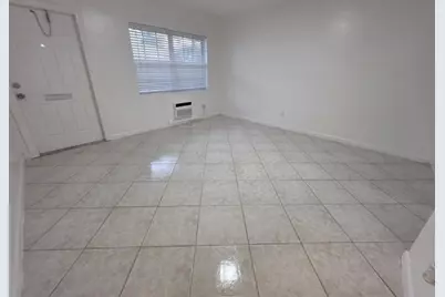1329 NE 17th Ave, Unit #2, Fort Lauderdale, FL 33304 - Photo 2