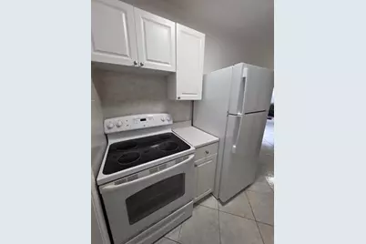 1329 NE 17th Ave, Unit #2, Fort Lauderdale, FL 33304 - Photo 6