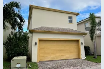 2040 SE Avon Park Dr, Port Saint Lucie, FL 34952 - Photo 2