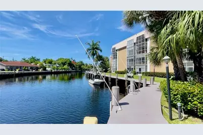 3040 NE 16th Ave, Unit #410, Oakland Park, FL 33334 - Photo 14