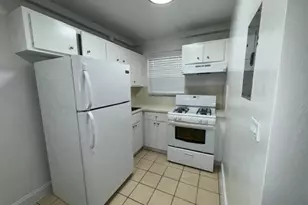 2031 NE 139th St, North Miami Beach, FL 33181 - Photo 6