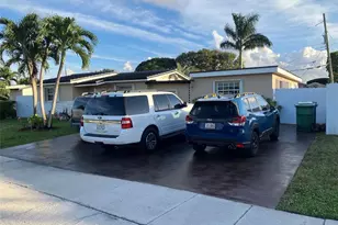 7960 NW 174th St, Hialeah, FL 33015 - Photo 2