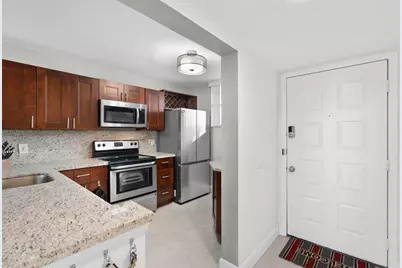 111  Lake Emerald Dr, Unit #401, Oakland Park, FL 33309 - Photo 6