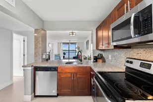 111 Lake Emerald Dr, Oakland Park, FL 33309 - Photo 4