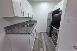 1958 McKinley St, Hollywood, FL 33020 - Photo 4