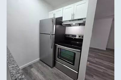 1958  McKinley St, Unit #19, Hollywood, FL 33020 - Photo 6