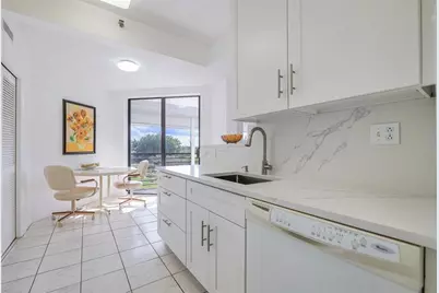 7100  Radice Ct, Unit #302, Lauderhill, FL 33319 - Photo 14