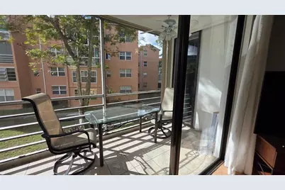 2801  Somerset Dr, Unit #211, Lauderdale Lakes, FL 33311 - Photo 20