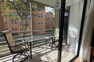 2801 Somerset Dr, Lauderdale Lakes, FL 33311 - Photo 20