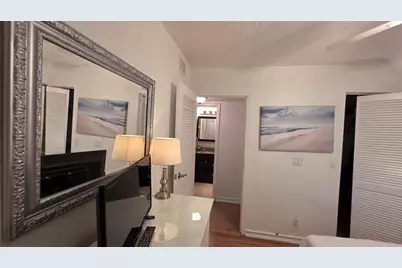 2801  Somerset Dr, Unit #211, Lauderdale Lakes, FL 33311 - Photo 16