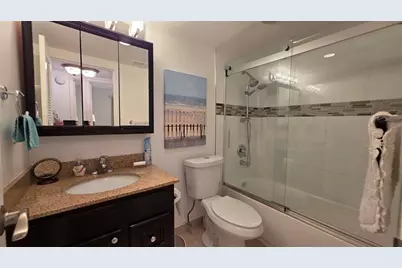 2801  Somerset Dr, Unit #211, Lauderdale Lakes, FL 33311 - Photo 14