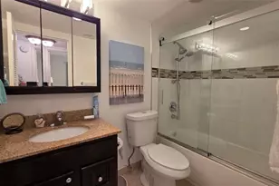 2801 Somerset Dr, Lauderdale Lakes, FL 33311 - Photo 14