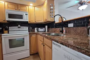 2801 Somerset Dr, Lauderdale Lakes, FL 33311 - Photo 4