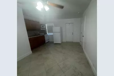 1822  Dixieanna St, Unit #10, Hollywood, FL 33020 - Photo 2