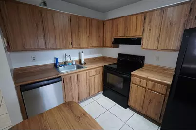 11521 NW 10th St, Hollywood, FL 33026 - Photo 6