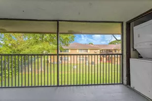 2578 Riverside Dr, Coral Springs, FL 33065 - Photo 22