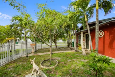 17811 NW 12th Ct, Miami Gardens, FL 33169 - Photo 52