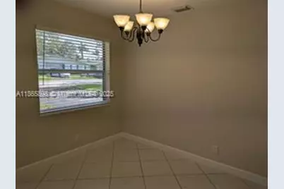 813 SW 13th St, Fort Lauderdale, FL 33315 - Photo 8