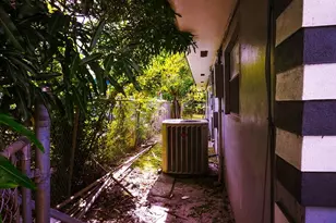 1290 NE 144th St, Miami, FL 33161 - Photo 4