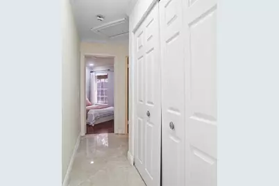 1427  Seagrape Cir, Weston, FL 33326 - Photo 22