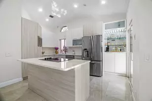 1427 Seagrape Cir, Weston, FL 33326 - Photo 16