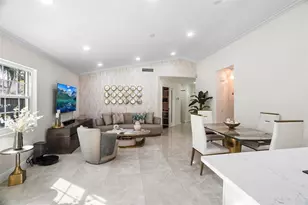 1427 Seagrape Cir, Weston, FL 33326 - Photo 10