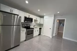 820 N Victoria Park Rd, Fort Lauderdale, FL 33304 - Photo 2