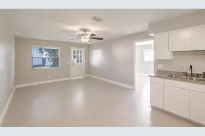 3147  Naylor Ter, Unit #Unit 3, Fort Pierce, FL 34982 - Photo 2