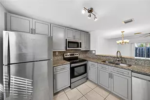 1921 NE 15th Ave, Fort Lauderdale, FL 33305 - Photo 48