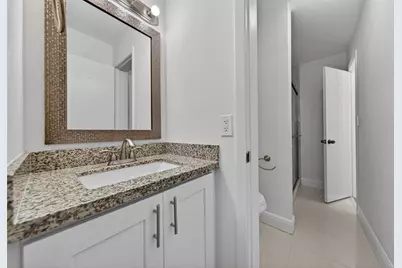 1921 NE 15th Ave, Fort Lauderdale, FL 33305 - Photo 22