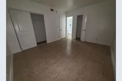 75 SW 10th St, Unit #104, Fort Lauderdale, FL 33315 - Photo 8