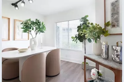 800  The Pointe Dr, West Palm Beach, FL 33409 - Photo 4