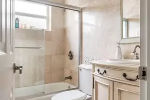 1032 NE 4th Ct., Hallandale Beach, FL 33009 - Photo 34