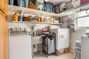 1032 NE 4th Ct., Hallandale Beach, FL 33009 - Photo 10