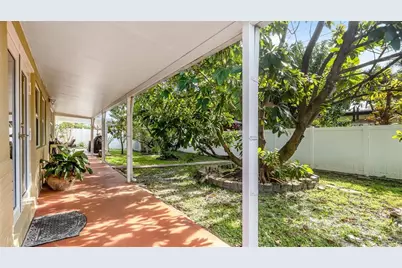 1032 NE 4th Ct, Hallandale Beach, FL 33009 - Photo 18