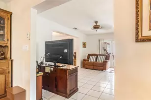 1032 NE 4th Ct., Hallandale Beach, FL 33009 - Photo 16